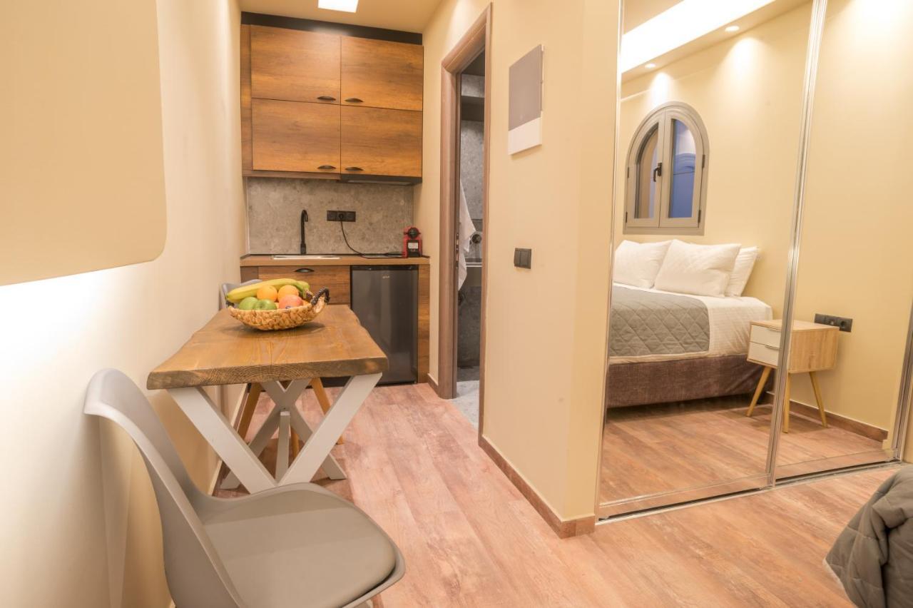 Seven Keys Luxury Suites Achílleion Buitenkant foto