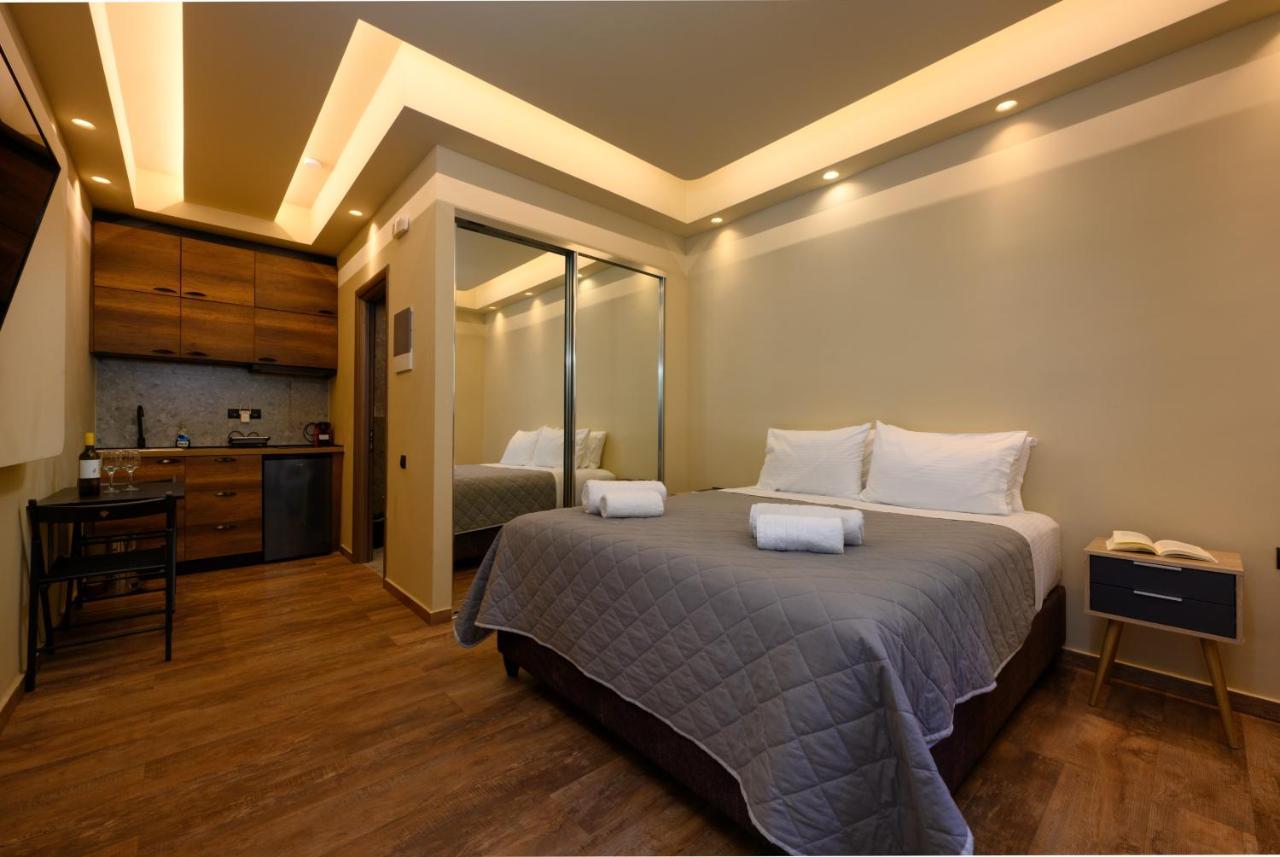 Seven Keys Luxury Suites Achílleion Buitenkant foto
